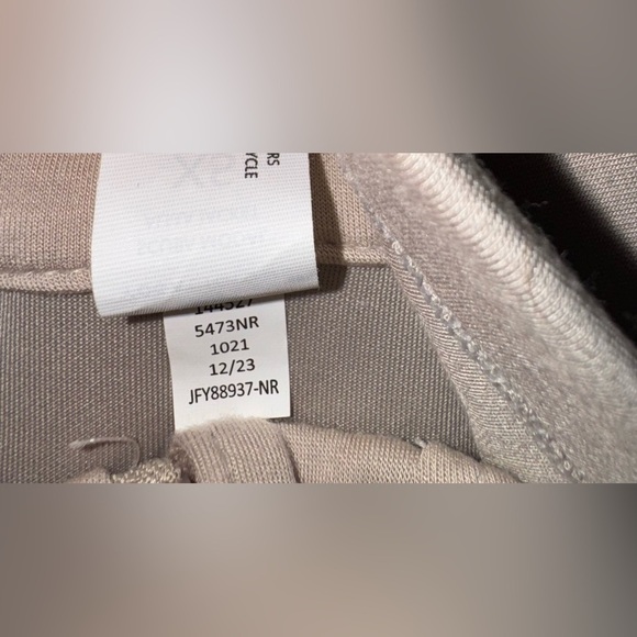 Yogalicious Scuba Modal Alma Jacket Size XS in Cream - Picture 6 of 7